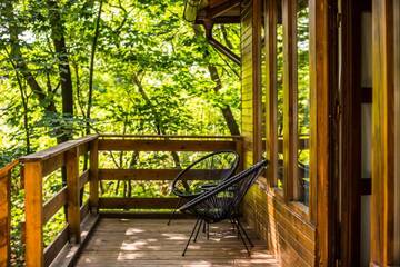 Фото номера Шале с одной спальней Шале Porumbacu Treehouse г. Порумбаку-де-Сус 5