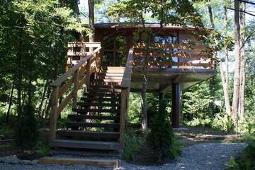 Фото номера Шале с одной спальней Шале Porumbacu Treehouse г. Порумбаку-де-Сус 80